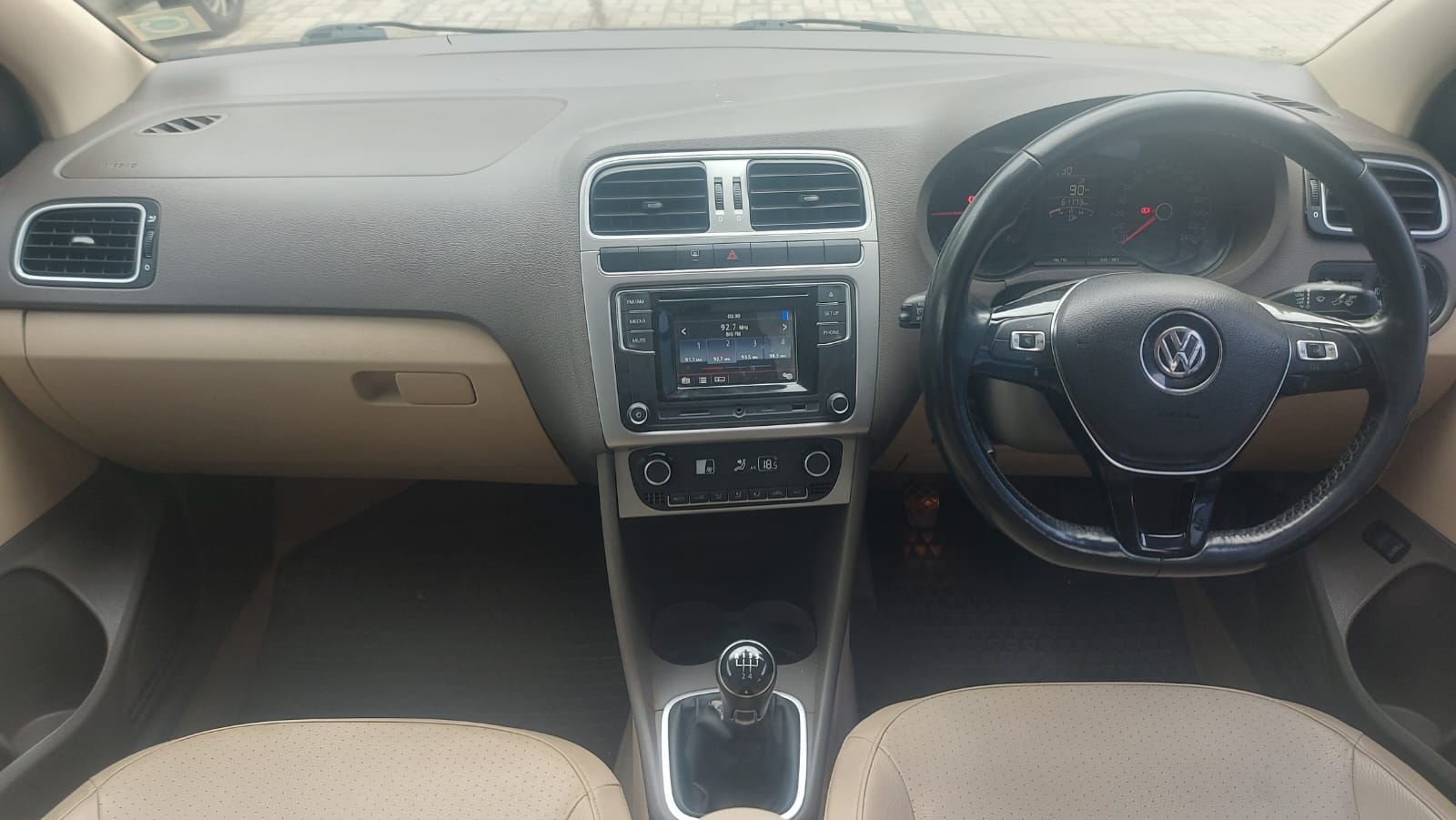 Volkswagen Vento(2015-2019) Highline Petrol